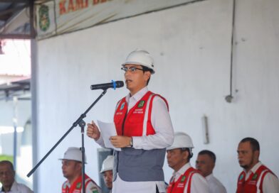 Pimpin Apel Bersama Dinas SDABMBK, Ini Pesan Rico Waas