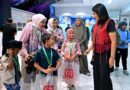 Kahiyang Ayu Traktir Anak-anak Yatim Berbelanja Baju Hingga Sepatu Baru