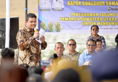 Dengarkan Keluhan Petani Taput, Gubernur Bobby Nasution Beri Solusi dan Respons Cepat