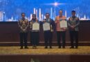 Perintis BPJS Kesehatan, Fachmi Idris, Raih Life Achievement KORPRI Award