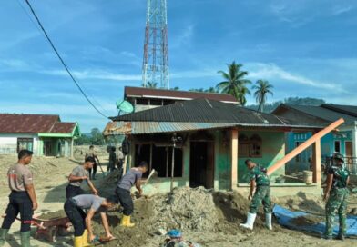 Dari Rumah Warga hingga Masjid, Sinergi Brimob Sumut Bergerak Bantu Korban Bencana