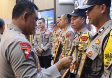 Kapoldasu Beri Penghargaan Kepada Bhabinkamtibmas Polres Labuhanbatu atas Inovasi Ambulance Gratis