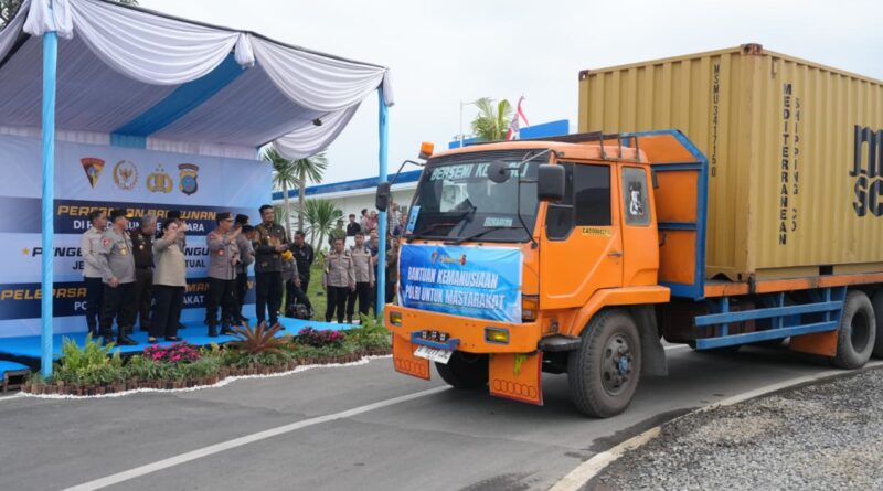 Untuk Korban Bencana di Sumatera, Polri Lepas 22 Kontainer Bantuan Kemanusiaan
