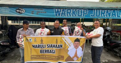 Anggota DPR RI Maruli Siahaan Berikan Bantuan Kepada Wartawan di Medan