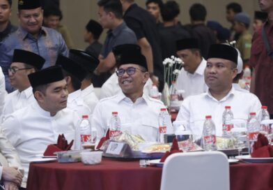 Wakil Wali Kota Medan, Zakiyuddin Harahap Serahkan Santunan Anak Yatim 