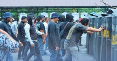 Sinergi Taktis Brimob dan Polda Sumut Matangkan Sispamkota Lewat Tactical Floor Game