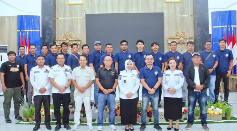 Bupati Labuhanbatu Lepas Tim News FC Menuju Porwasu 2026