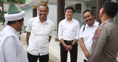 Kapolda Sumut Serahkan Sapi Kurban 600 Kg ke Persulukan Serambi Babussalam Simalungun, TGB: Jadikan Idul Adha Momentum Perkuat Persatuan Bangsa Kapolda Sumut Serahkan Sapi Kurban 600 Kg ke Persulukan Serambi Babussalam Simalungun, TGB: Jadikan Idul Adha Momentum Perkuat Persatuan Bangsa
