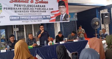 Edwin Sugesti Nasution: Cinta Kebangsaan dan Nasionalisme Harus Melekat di Tubuh Warga Edwin Sugesti Nasution: Cinta Kebangsaan dan Nasionalisme Harus Melekat di Tubuh Warga