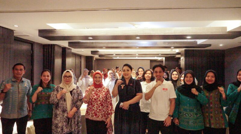 Dekranasda dan Uniqlo Indonesia Bersinergi Perkuat Ekosistem UMKM di Kota Medan Dekranasda dan Uniqlo Indonesia Bersinergi Perkuat Ekosistem UMKM di Kota Medan