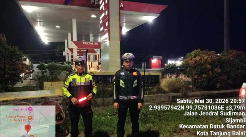 Pastikan Distribusi BBM Lancar, Polres Tanjung Balai Siagakan Personel di Sejumlah SPBU