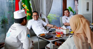 Terima Audiensi Gerakan Sosial KBB, Zakiyuddin Harahap Tegaskan Pemko Medan Siap Benahi Belawan dan Minta Dukungan Komunitas