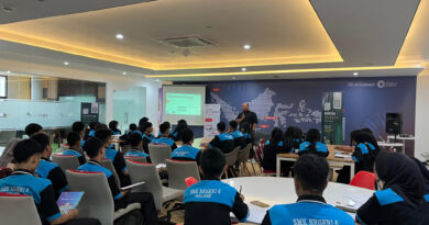 Kunjungan Industri SMKN 6 Malang di Telkom AI Center Mendorong Pemahaman Teknologi dan Inovasi di Era Digital