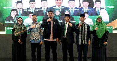 Bobby Nasution Ajak KAHMI dan Seluruh Elemen Masyarakat Perangi Narkoba dan LGBTQ demi Selamatkan Generasi Muda Bobby Nasution Ajak KAHMI dan Seluruh Elemen Masyarakat Perangi Narkoba dan LGBTQ demi Selamatkan Generasi Muda