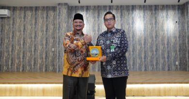 Sama-Sama Terluka karena Banjir, Ketulusan Wali Kota Medan Luluhkan Hati Bupati Aceh Tamiang Sama-Sama Terluka karena Banjir, Ketulusan Wali Kota Medan Luluhkan Hati Bupati Aceh Tamiang