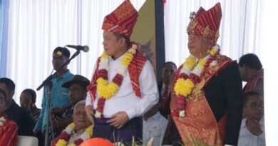 Festival Bunga dan Buah Karo 2026 Resmi Dibuka, Ribuan Pengunjung Padati Berastagi di Bawah Pengamanan Ketat Festival Bunga dan Buah Karo 2026 Resmi Dibuka, Ribuan Pengunjung Padati Berastagi di Bawah Pengamanan Ketat