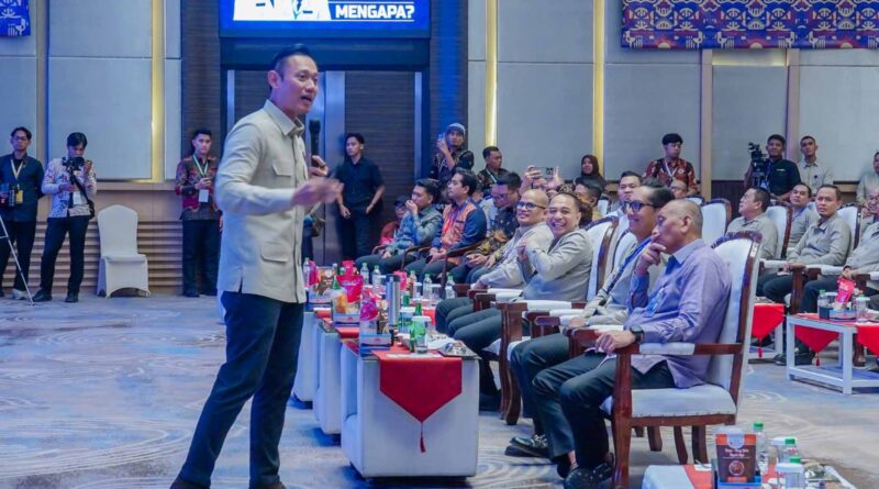 Menko AHY Resmi Tutup Rakernas XVIII APEKSI, Perkuat Sinergi Pusat-Daerah Bangun Kota Tangguh Menko AHY Resmi Tutup Rakernas XVIII APEKSI, Perkuat Sinergi Pusat-Daerah Bangun Kota Tangguh