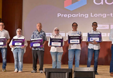 Dukung OJK dan AAJI, Prudential Syariah Perkuat Literasi untuk Mahasiswa UNAIR
