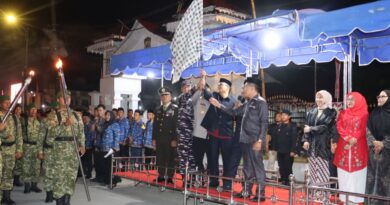 Kapolres Hadiri Pawai Obor Sambut HUT ke-81 RI Kota Tanjungbalai Kapolres Hadiri Pawai Obor Sambut HUT ke-81 RI Kota Tanjungbalai