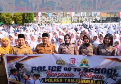 Sambut Hari Jadi Ke-78, Polwan Polres Tanjung Balai Gelar Police Go To School