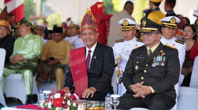 Baca Teks Proklamasi, Sutarto Ingatkan Akan Perjuangan Proklamator Menyatukan Nusantara Baca Teks Proklamasi, Sutarto Ingatkan Akan Perjuangan Proklamator Menyatukan Nusantara