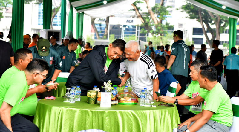 Wagub Sumut Lepas Ribuan Peserta Fun Run 5K HUT ke-81 TNI, Perkuat Sinergi TNI dan Masyarakat Wagub Sumut Lepas Ribuan Peserta Fun Run 5K HUT ke-81 TNI, Perkuat Sinergi TNI dan Masyarakat