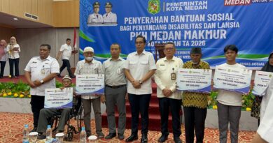 PKH Medan Makmur Resmi Disalurkan, Rico Waas Serahkan Bantuan Untuk 10 Ribu Warga Lansia dan Disabilitas PKH Medan Makmur Resmi Disalurkan, Rico Waas Serahkan Bantuan Untuk 10 Ribu Warga Lansia dan Disabilitas