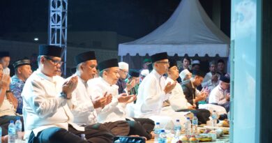 Ribuan Warga Padati Taman Stadion Teladan Peringati Maulid Nabi, Rico Waas Ajak Bangun Medan Bersama