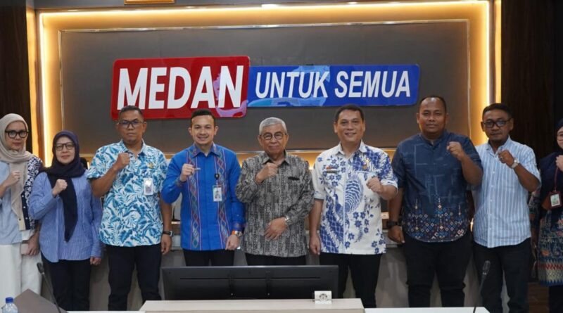 Dari Layanan Adminduk Hingga Pajak Digital, KI Sumut Visitasi Kota Medan