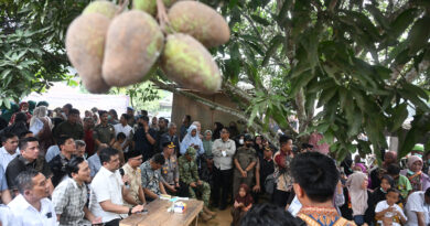 Kunjungi Labusel, Bobby Nasution Bantu Pembangunan Rumah Tahfiz dan Percepat Program Bedah Rumah Kunjungi Labusel, Bobby Nasution Bantu Pembangunan Rumah Tahfiz dan Percepat Program Bedah Rumah