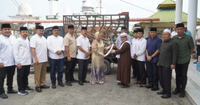 Serahkan Bantuan Haul ke Tuan Guru Babussalam, Plt Bupati Langkat titip doa utk keberkahan Langkat Serahkan Bantuan Haul ke Tuan Guru Babussalam, Plt Bupati Langkat titip doa utk keberkahan Langkat