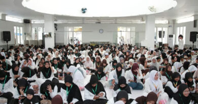 Pertemuan Rutin Bulanan: H. Robert Nitiyudo Wachjo Pesankan Dzikir dan Syukur kepada 1.200 Anak Binaan Pertemuan Rutin Bulanan: H. Robert Nitiyudo Wachjo Pesankan Dzikir dan Syukur kepada 1.200 Anak Binaan