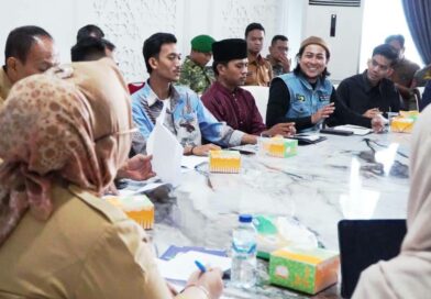 Plt. Bupati Tiorita Minta PT LNK Tindak Lanjuti Tuntutan Warga Bingai Wampu
