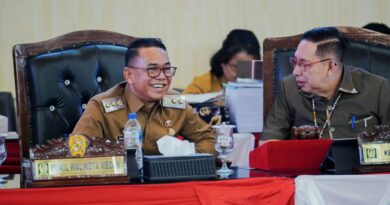 Zakiyuddin Harahap Hadiri Paripurna Perubahan Perda Kemiskinan, DPRD Medan Soroti Kemandirian Ekonomi Warga Zakiyuddin Harahap Hadiri Paripurna Perubahan Perda Kemiskinan, DPRD Medan Soroti Kemandirian Ekonomi Warga