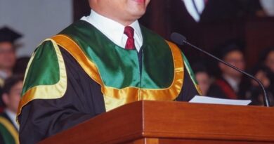 Akademisi USU Apresiasi Program Tebus Ijazah Rico Waas, Dorong Siswa Kurang Mampu Lanjutkan Pendidikan Akademisi USU Apresiasi Program Tebus Ijazah Rico Waas, Dorong Siswa Kurang Mampu Lanjutkan Pendidikan