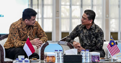 Bobby Nasution Usulkan Jalur Laut dan Subsidi Logistik untuk Dongkrak Ekspor UMKM ke Malaysia Bobby Nasution Usulkan Jalur Laut dan Subsidi Logistik untuk Dongkrak Ekspor UMKM ke Malaysia