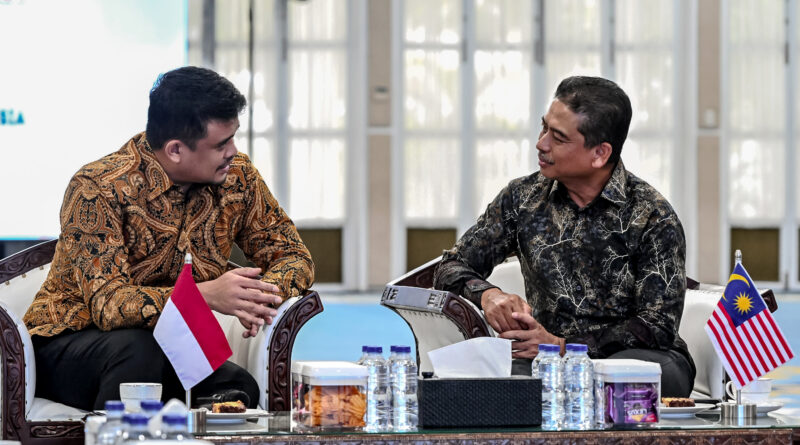 Bobby Nasution Usulkan Jalur Laut dan Subsidi Logistik untuk Dongkrak Ekspor UMKM ke Malaysia Bobby Nasution Usulkan Jalur Laut dan Subsidi Logistik untuk Dongkrak Ekspor UMKM ke Malaysia