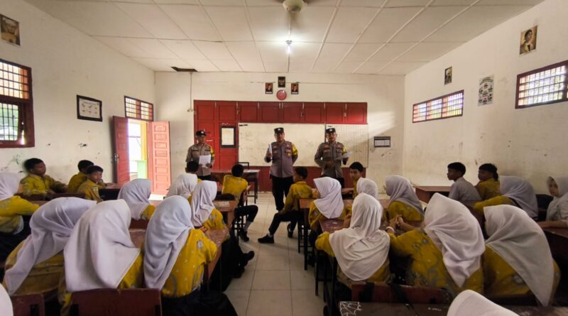 Polsek Teluk Nibung Giat Sosialisasi Penerimaan Siswa SMA Kemala Taruna Bhayangkara di Tiga SMP Tanjungbalai