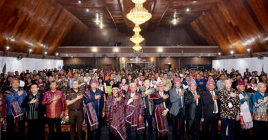 Wagub Sumut Dorong Kolaborasi Lintas Sektor untuk Transformasi Sekolah Kristen di Indonesia Wagub Sumut Dorong Kolaborasi Lintas Sektor untuk Transformasi Sekolah Kristen di Indonesia